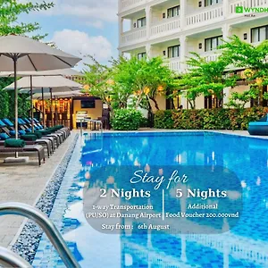 Wyndham Garden Cua Dai Beach מלון