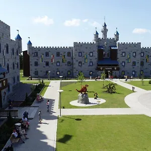 https://legoland-castle-hotel-denmark.billund-hotels.com